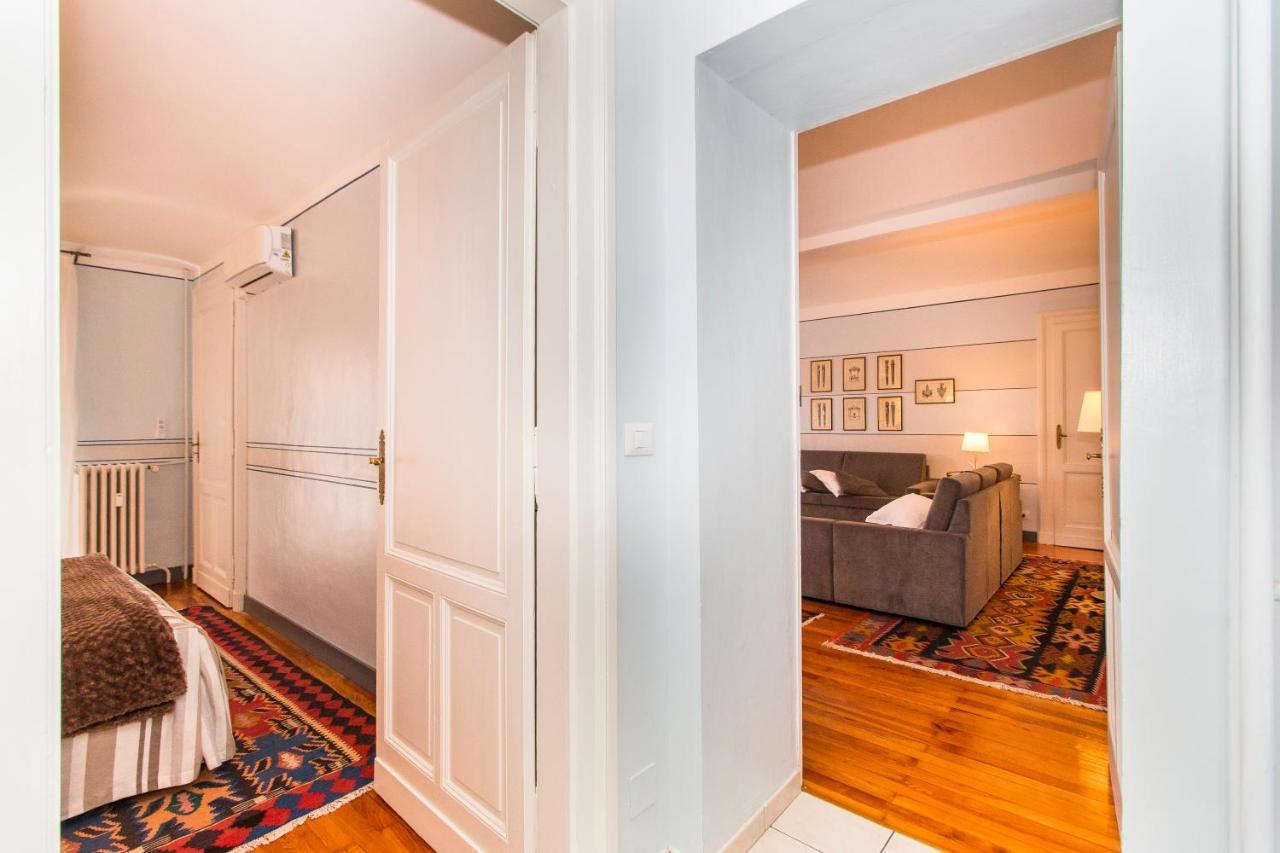 Golden Eagle Apartment Turin Exterior photo