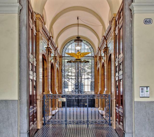 Golden Eagle Apartment Turin Exterior photo