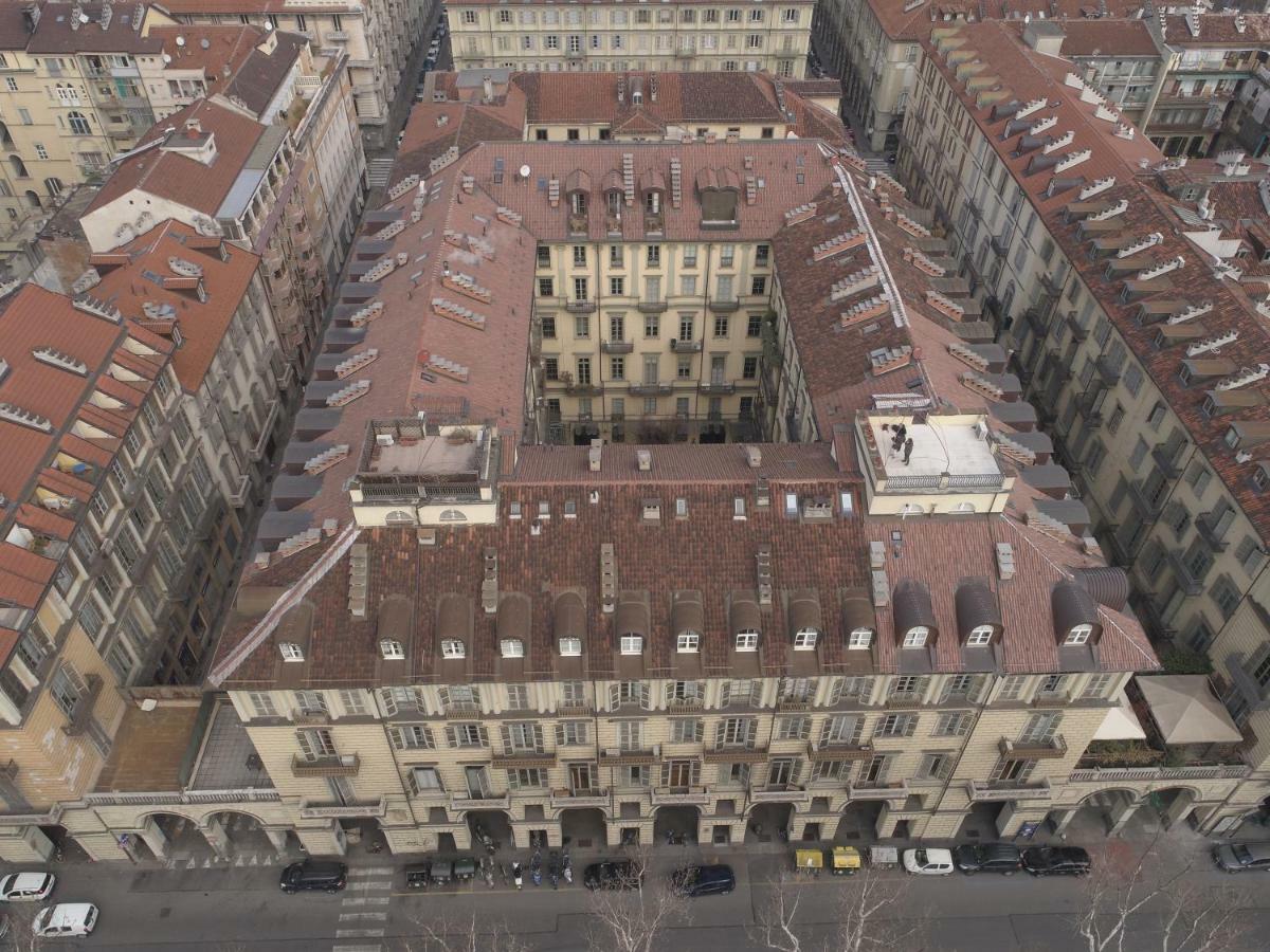 Golden Eagle Apartment Turin Exterior photo